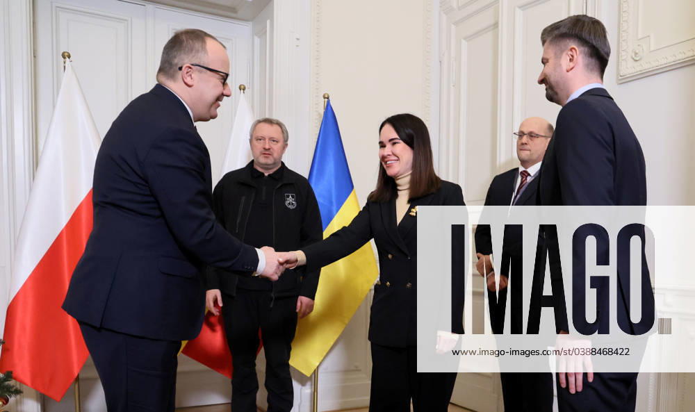 Prosecutor General of Ukraine on a visit to Poland Photo: Pawel Wodzynski East News, Prosecutor General of Ukraine Andriy Kostin and Deputy Minister of Justice of Ukraine Iryna Mudra at meeting with Minister of Justice of Poland Adam Bodnar, on January 15, 2024 in Warsaw, Poland. Pictured (L-R): minister Adam Bodnar, Andriy Kostin, Iryna Mudra, acting National Prosecutor Jacek Bilewicz, deputy minister Krzysztof Smiszek. EN_01608205_0001