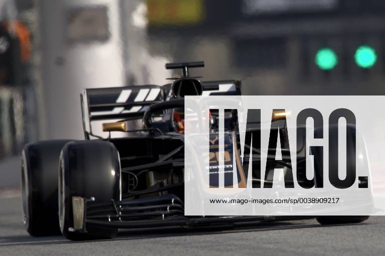 Barcelona, Barcelona, Spain - Kevin Magnussen of Denmark driving the (20) Rich Energy Haas F1 Team VF-19 during day two of F1 Winter Testing at Circuit de Catalunya on February 19, 2019 in Montmelo, Spain. F1 Winter Testing in Barcelona - Day Two - ZUMAn230 20190219_zaa_n230_675