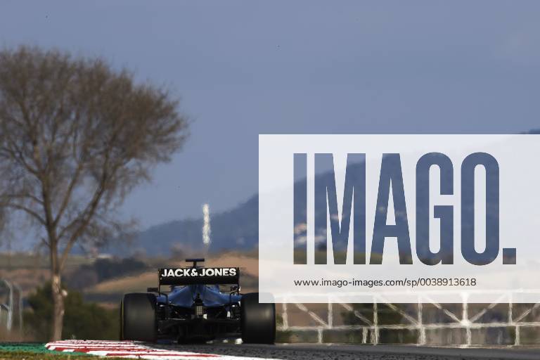 Barcelona, Barcelona, Spain - Kevin Magnussen of Denmark driving the (20) Rich Energy Haas F1 Team VF-19 during day two of F1 Winter Testing at Circuit de Catalunya on February 19, 2019 in Montmelo, Spain. F1 Winter Testing In Barcelona - Day Two - ZUMAn230 20190219_zaa_n230_1120