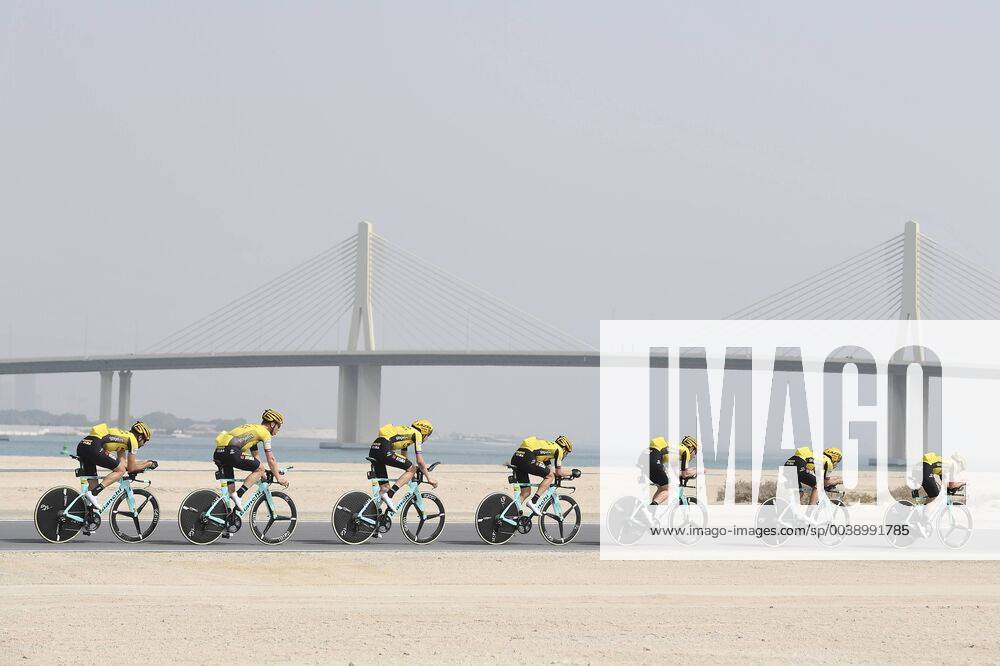 KW08 Photo LaPresse - Fabio Ferrari February 24, 2019 Abu Dhabi (United Arab Emirates) Cycling UAE Tour 2019 - Stage 1 - From Al Hudayriat Island to Al Hudayriat Island - TTT 9,9 miles In the pic: the race