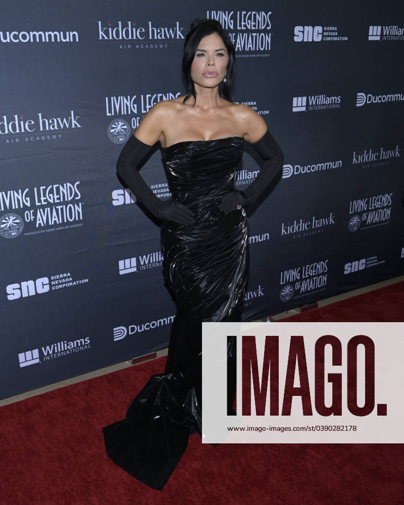 Lauren Sanchez attends the 21st Living Legends of Aviation 2024. Beverly Hills United States - ZUMAb173 20240119_aap_b173_024