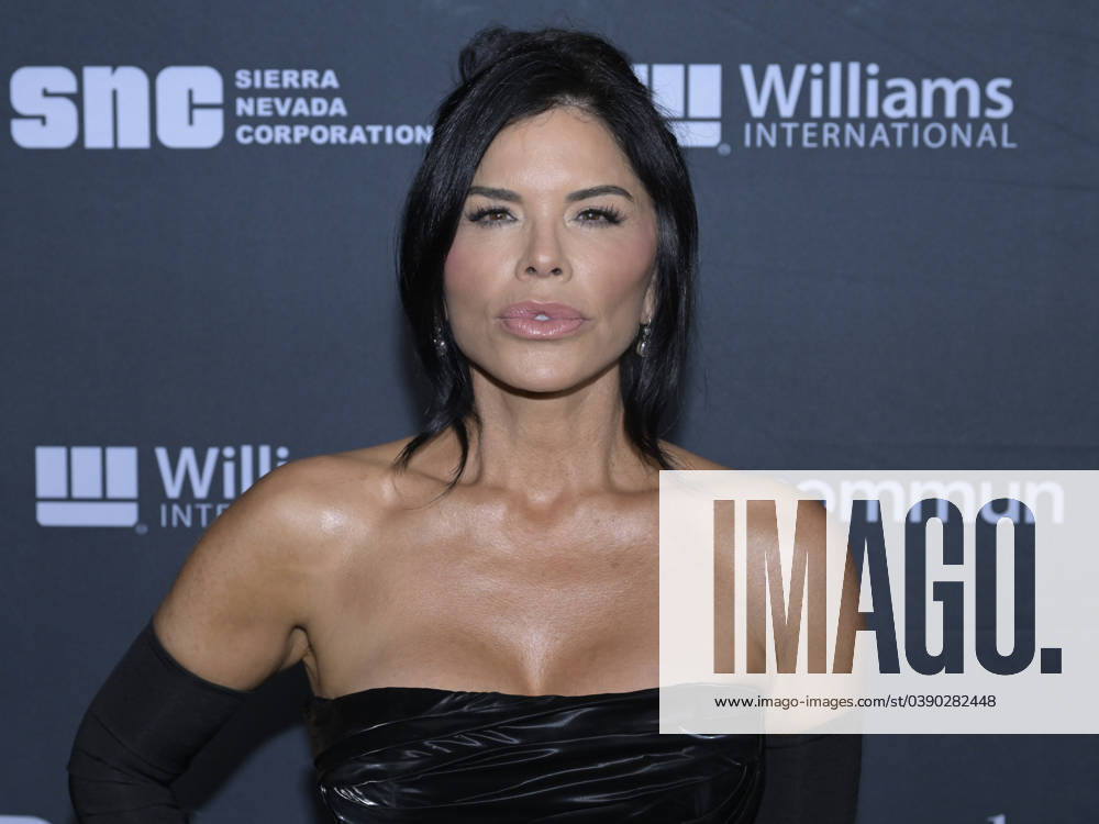 Lauren Sanchez attends the 21st Living Legends of Aviation 2024. Beverly Hills United States - ZUMAb173 20240119_aap_b173_030