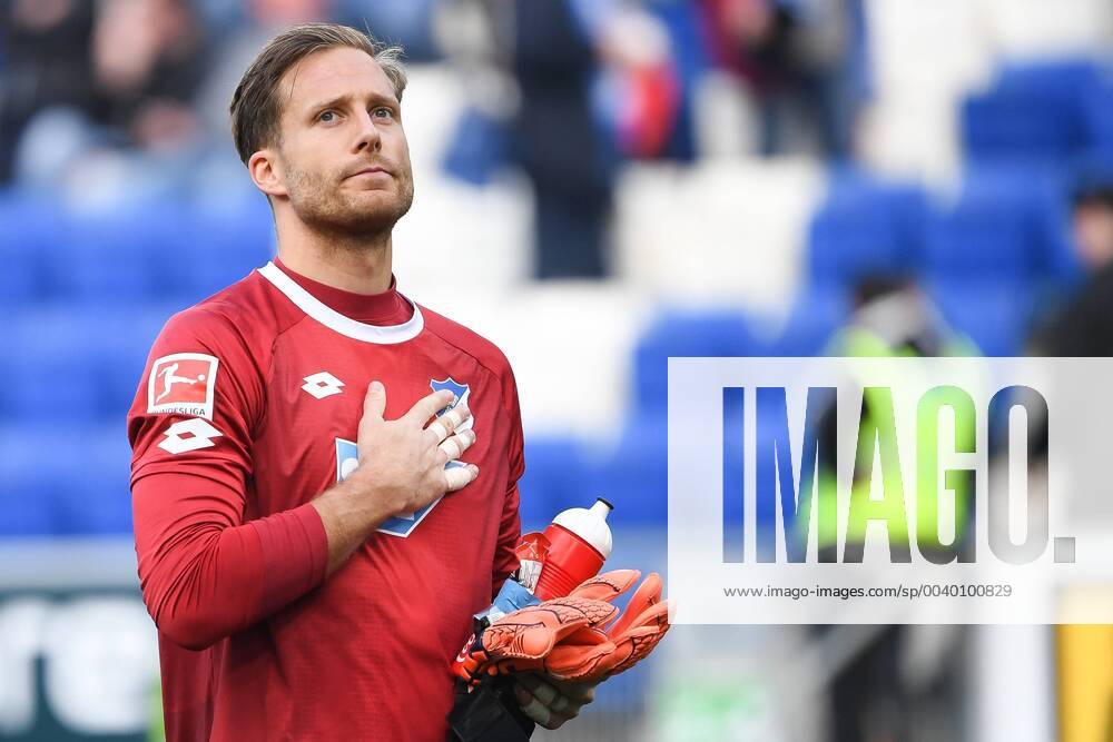 Fussball, 1. Bundesliga, TSG 1899 Hoffenheim - VfL Wolfsburg,, v.l. Oliver Baumann (TSG 1899 Hoffenheim) DFL regulations prohibit any use of photographs as image sequences and or quasi-video. Sinsheim
