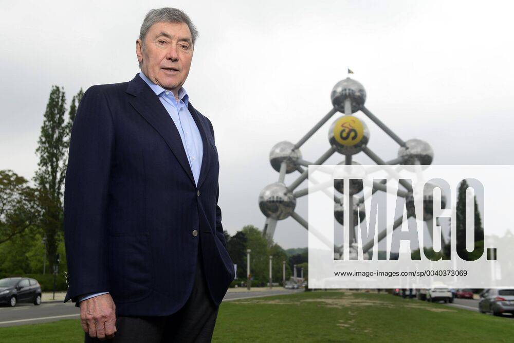 Eddy Merckx posing in front of the Atomium and the artistic installation of Xavier Mineur on the Mont of Arts in Brussels. The start of the Tour de France is only 50 days away from now on. The Grand Depart of the Tour de France with will start from Brussels on 6 and 7 July with two memorable stages. Until then the capital Belgium will get dressed up little by little in the colour of the Tour. Eddy Merckx, our national hero is ambassador of this all on May 17, 2019 in Brussels, Belgium, 17 05 2019 CYCLISME : Tour de France 2019 - Grand Depart - 50 days - Bruxelles - 17 05 2019 PhotoNews Panoramic