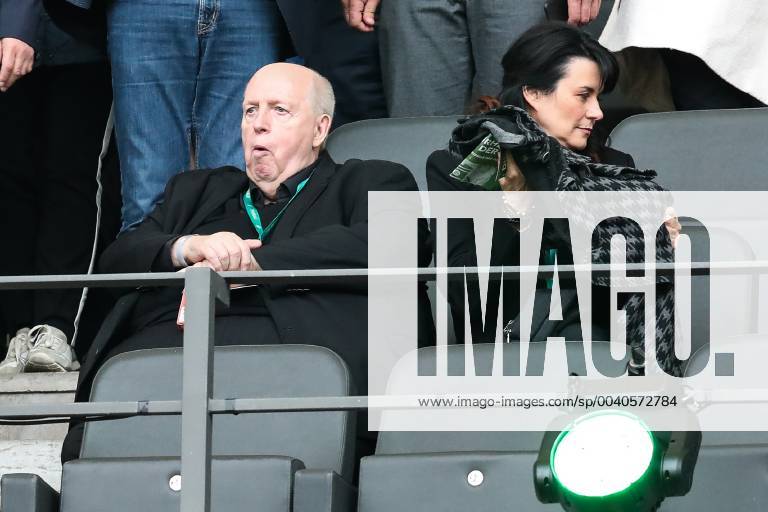 Reiner Calmund mit Ehefrau Sylvia Calmund - DFB Pokalfinale Saison 2018-2019 RasenBallsport Leipzig vs. FC Bayern München im Olympiastadion in Berlin - Deutschland, Fussball, Mann, Maenner,25.05.2019 Gemäß den Vorgaben der DFL Deutsche Fußball Liga ist es untersagt, in dem Stadion und oder vom Spiel angefertigte Fotoaufnahmen in Form von Sequenzbildern und oder videoaehnlichen Fotostrecken zu verwerten bzw. verwerten zu lassen. DFL regulations prohibit any use of photographs as image sequences and or quasi-video.