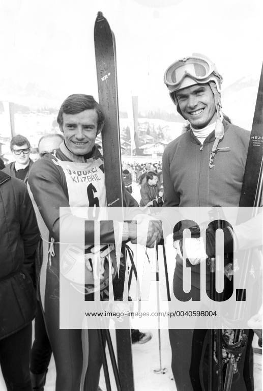 Hahnenkammrennen in Kitzbühl 25.01.1967. Von links: Jean Claude Killy (FRA), der in der Abfahrt den ersten Platz belegte und Franz Vogler (Deut. Platz 2).