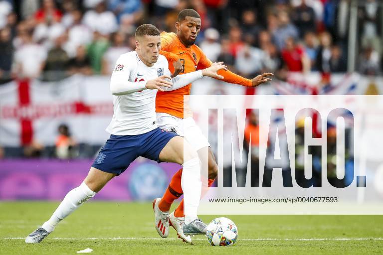 GUIMARAES, 06-06-2019, Estadio D. Afonso Henriques , UEFA Nations League Semi Final. (Left-right) England player Ross Barkley, Netherlands player Georginio Wijnaldum during the game Netherlands - England Netherlands - England x3610757x