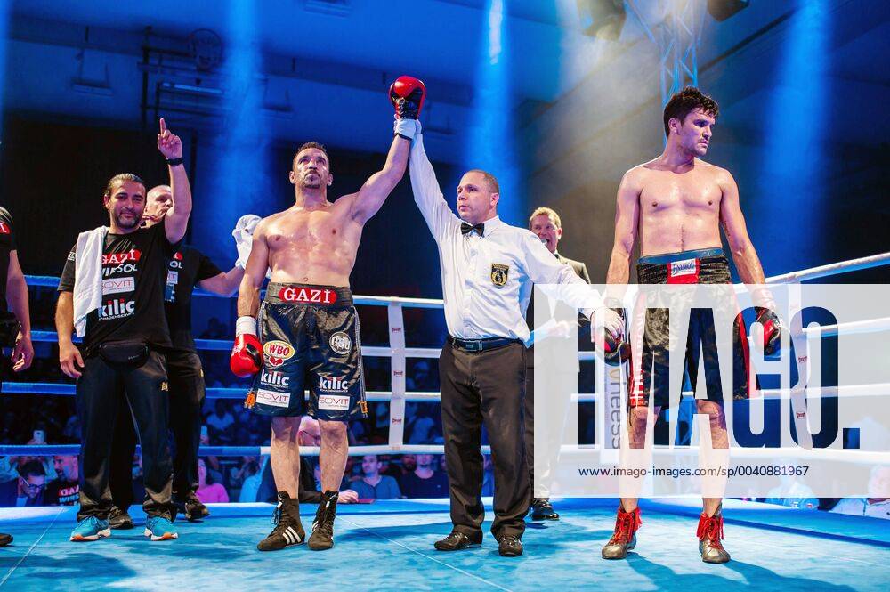 KW25 Firat Arslan (Germany, rote Handschuhe) vs Cesar D. Crenz (Argentina, Schwarze Handschuhe), Cruiserweight (90,718kg) GER, Boxen, Wangen, Firat Aslan vs Cesar D. Crenz, 22.06.2019 Wangen