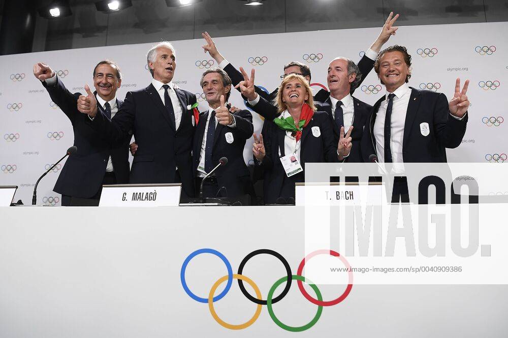 KW26 Photo LaPresse Fabio Ferrari June 24, 2019 Lausanne (Switzerland) news 134 a IOC session with the announcement of the city that will organize the Winter Olympic Games, Olympische Spiele, Olympia, OS 2026 In the pic:& xa0;The Milano-Cortina awards the Olympics in 2026. Malago , Georgetti, Sala, Zaia, Fontana, Ghedina, Binchedi,