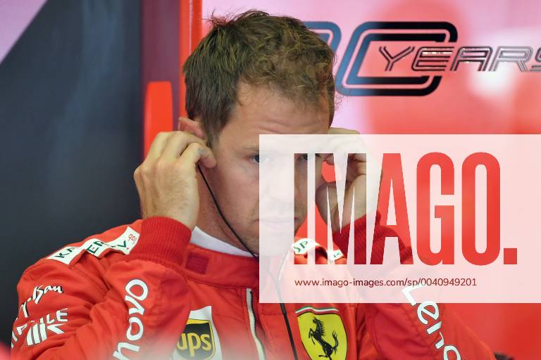 Sebastian VETTEL,GER (Scuderia Ferrari) in der Bpx, Gestik, Aktion,Einzelbild,angeschnittenes Einzelmotiv,Portraet,Portrait,Porträt. Formel 1:GP von Oesterreich,, Red Bull Ring Zeltweg,Spielberg,Saison 2019,am 27.06.2019