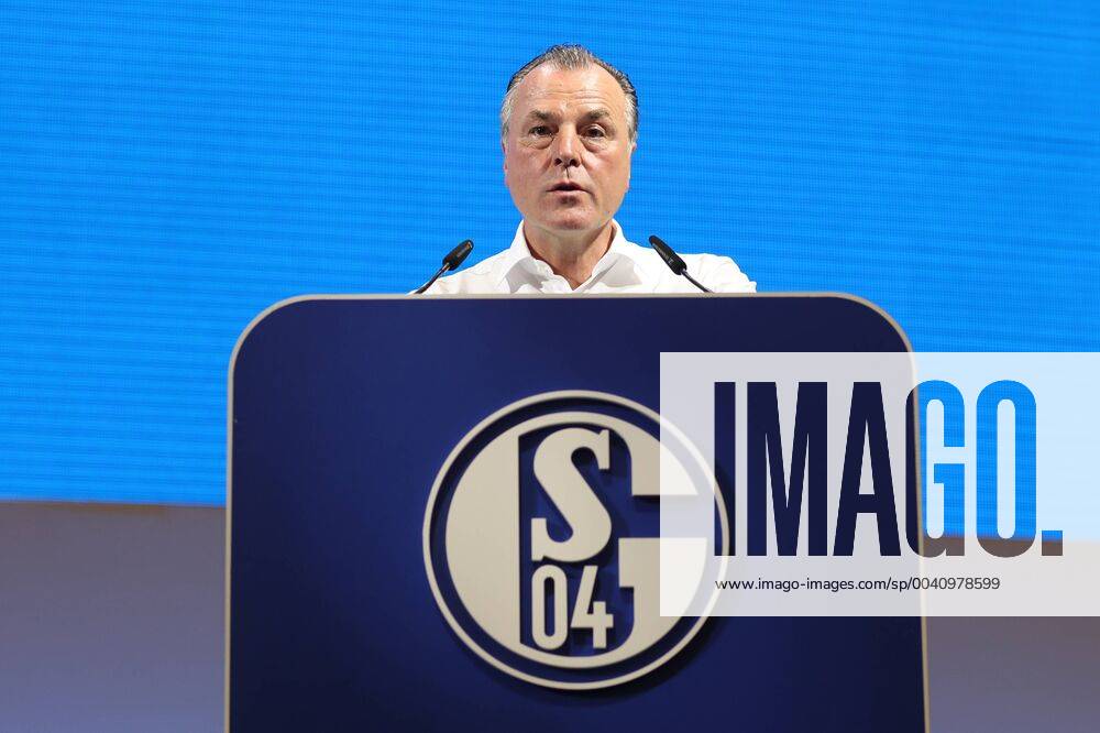 Fussball, Saison 2019 2020, Bundesliga, Mitgliederversammlung des FC Schalke 04, Aufsichtsratsvorsitzender Clemens Tönnies (FC Schalke 04) Gelsenkirchen Veltins Arena NRW Deutschland xRHR-FOTO TRx