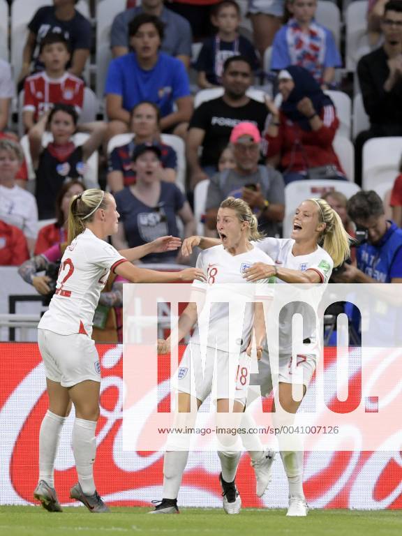(L-R) Beth Mead of England women, Ellen White of England women, Rachel Daly of England women during the FIFA Women s World Cup France 2019 semi final match between England and United States of America at Stade de Lyon on July 02, 2019 in Lyon, France FIFA Women s World Cup France 2019 2018 2019 Imagesx xGerritxvanxKeulenxIVx 14891781