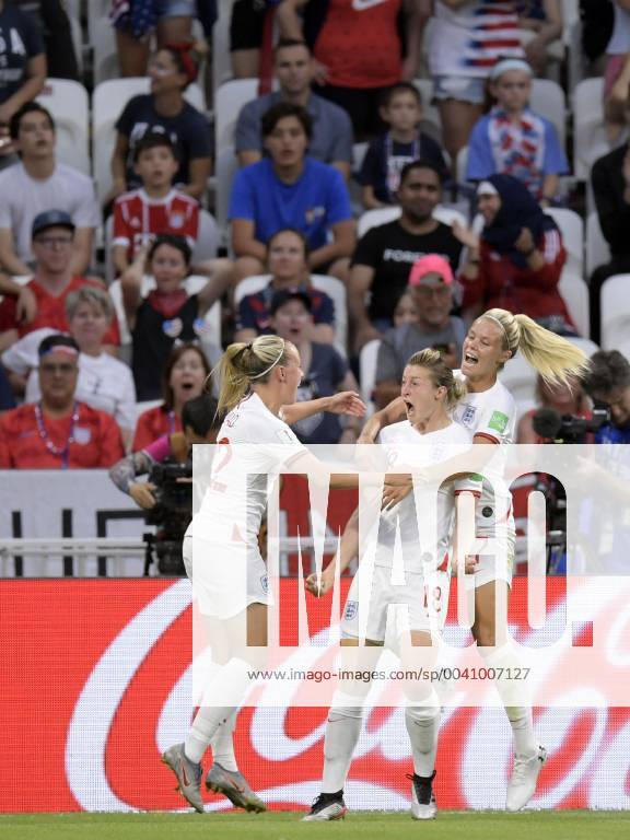 (L-R) Beth Mead of England women, Ellen White of England women, Rachel Daly of England women during the FIFA Women s World Cup France 2019 semi final match between England and United States of America at Stade de Lyon on July 02, 2019 in Lyon, France FIFA Women s World Cup France 2019 2018 2019 Imagesx xGerritxvanxKeulenxIVx 14891783