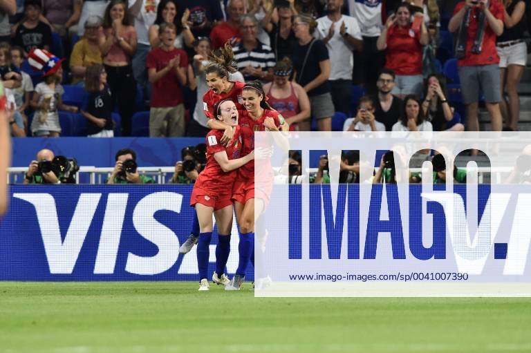 Joie de Alex Morgan (etats unis) et de ses coequipieres FOOTBALL : Angleterre vs Etats-Unis - Coupe du monde de Football Feminin 1 2 finale - 02 07 2019 FredericChambert Panoramic