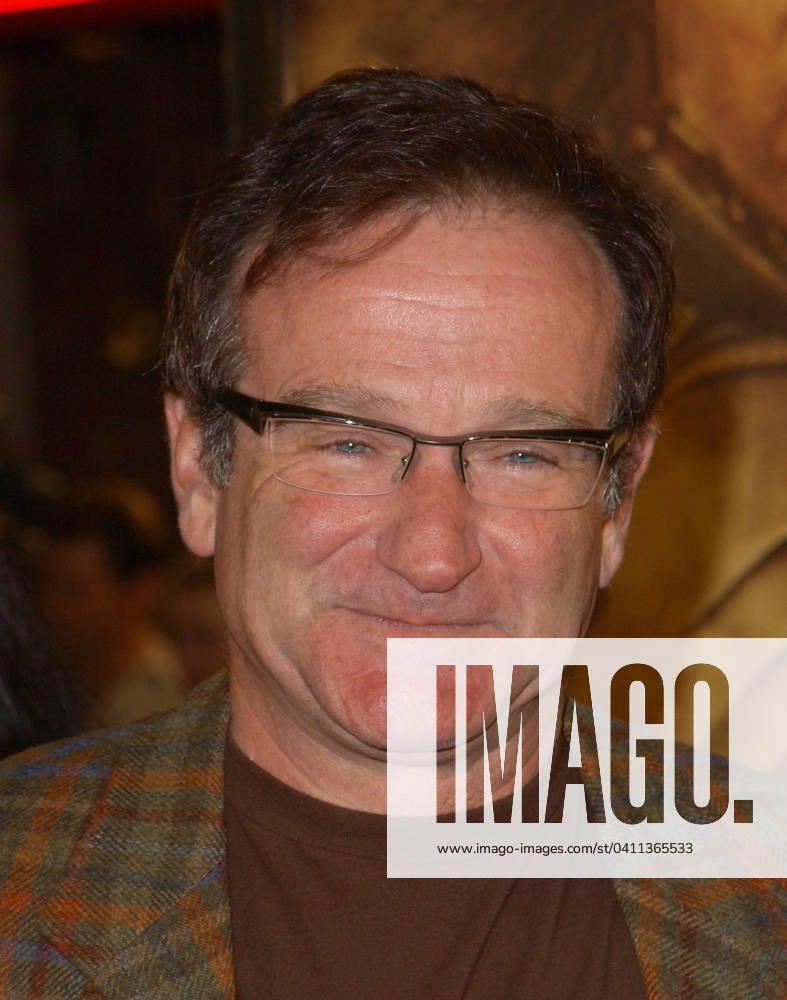 The Lord of The Rings:The Return of The King L.A. Premiere Robin Williams attends The Lord of The Rings:The Return of The King L.A. Premiere held at The Mann Village Theatre. December 2,2003 ( ) Copyright 2003 by Debbie VanStory iPhoto.ca Los Angeles CA USA