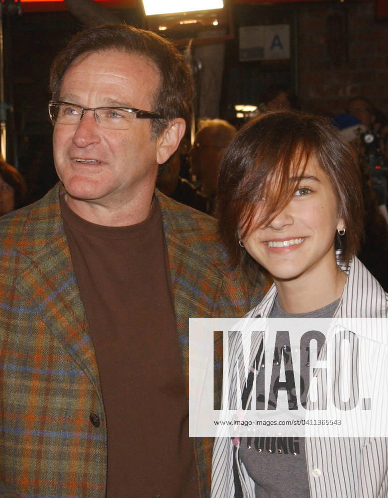 The Lord of The Rings:The Return of The King L.A. Premiere Robin Williams attends The Lord of The Rings:The Return of The King L.A. Premiere held at The Mann Village Theatre. December 3,2003 ( ) Copyright 2003 by Debbie VanStory iPhoto.ca Los Angeles CA USA