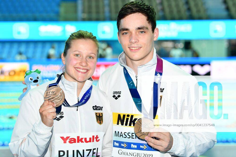 Tina Punzel, Lou Massenberg GER Germany Bronze Medal Gwangju South Korea 20 07 2019 Mixed 3m Synchro Springboard Final 18th FINA World Aquatics Championships Nambu University Aquatics Center Photo © Andrea Staccioli Deepbluemedia Insidefoto AndreaXstaccioli