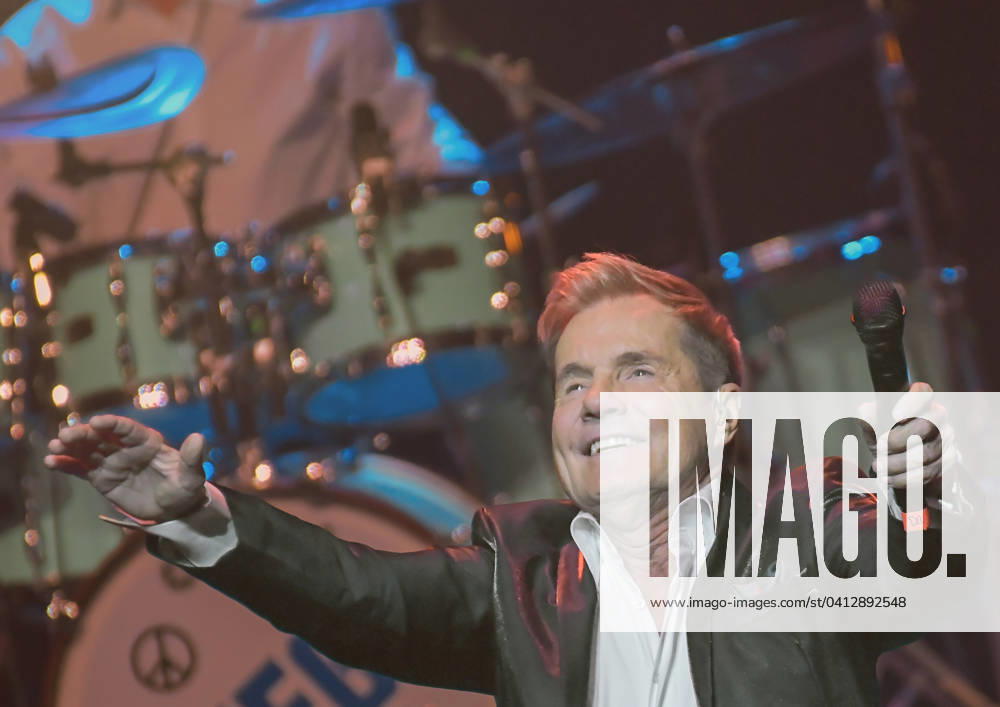 Entertainment Musik,Dieter Bohlen wird 70! - Die Mega-Party! - Exklusives Geburtstagskonzert, v.l. Dieter Bohlen, feiert seinen Geburtstag im Kreise seiner Fans ein Mega-Konzert in Berlin. Berlin