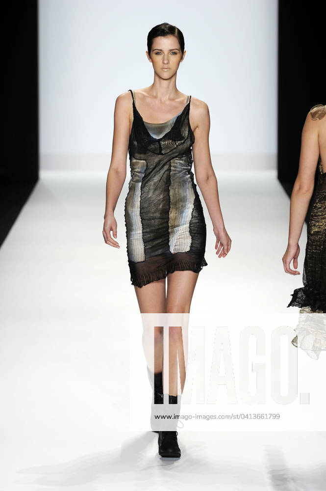 Project Runway Way Ready to Wear Spring Summer 2011 New York Project Runway Way Ready to Wear Spring Summer 2011 New York, Credit:Zeppelin Photo Avalon