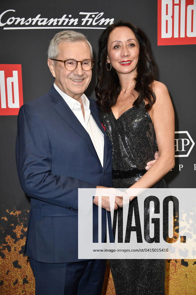 Jan Hofer mit Ehefrau Phong Lan Hofer bei der Place To B Berlinale-Party A Glamorous Golden Night at the Place To B 2024 im Rahmen der Berlinale 2024 im Restaurant Borchardt. Berlin