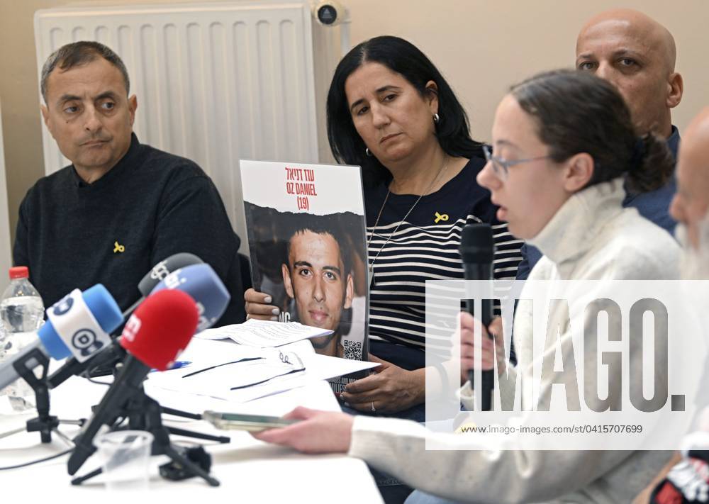 PC by a delegation of families of Israeli hostages BRUSSELS, BELGIUM - FEBRUARY 20 : Family OZ DANIEL pictured during the PC by a delegation of families of Israeli hostages, in the presence of Haim Regev, Israeli Ambassador to the European Union and NATO on February 20, 2024 in Brussels, Belgium, 20 02 2024 Brussels Belgium