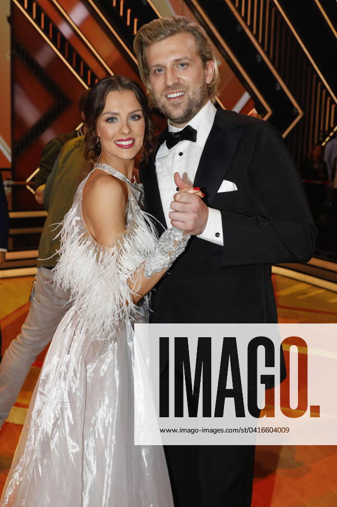 Tillman Schulz mit Patricija Ionel bei der Kennenlern-Show der 17. Staffel der RTL-Tanzshow Let s Dance im MMC Coloneum. Köln