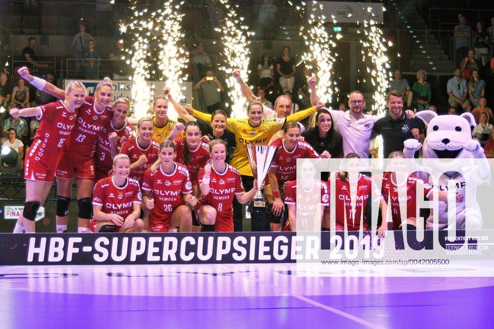 Bilder des Jahres 2019, Sport 08 August die SG BBM Bietigheim holt sich den Super-Cup der Frauen in der Saison 2019 2020 DHB, Handbal, Frauen, HBF , Super-Cup , Ludwigsburg, 31.08.2019, Foto:TBaur Eibner SG BBM Bietigheim vs. Thueringer HC Ludwigsburg