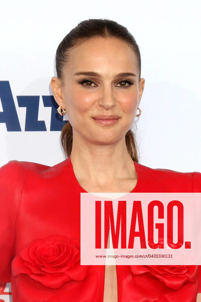 LOS ANGELES - FEB 25: Natalie Portman at the 2024 Film Independent Spirit Awards on the Beach on February 25, 2024 in Santa Monica, CA