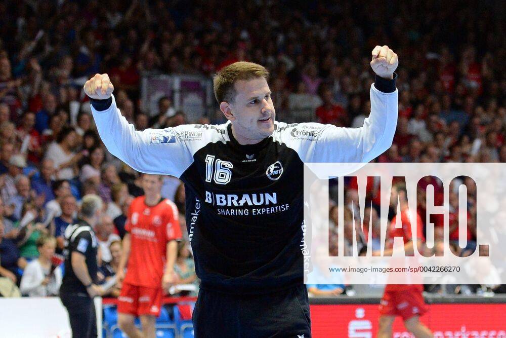 Jubel bei Nebojsa Simic (Torwart MT Melsungen) , GER, MT Melsungen - SC Magdeburg, Handball, 1. Bundesliga Maenner, 12.09.2019, GER, MT Melsungen - SC Magdeburg, Handball, 1. Liga Maenner, 12.09.2019 Kassel