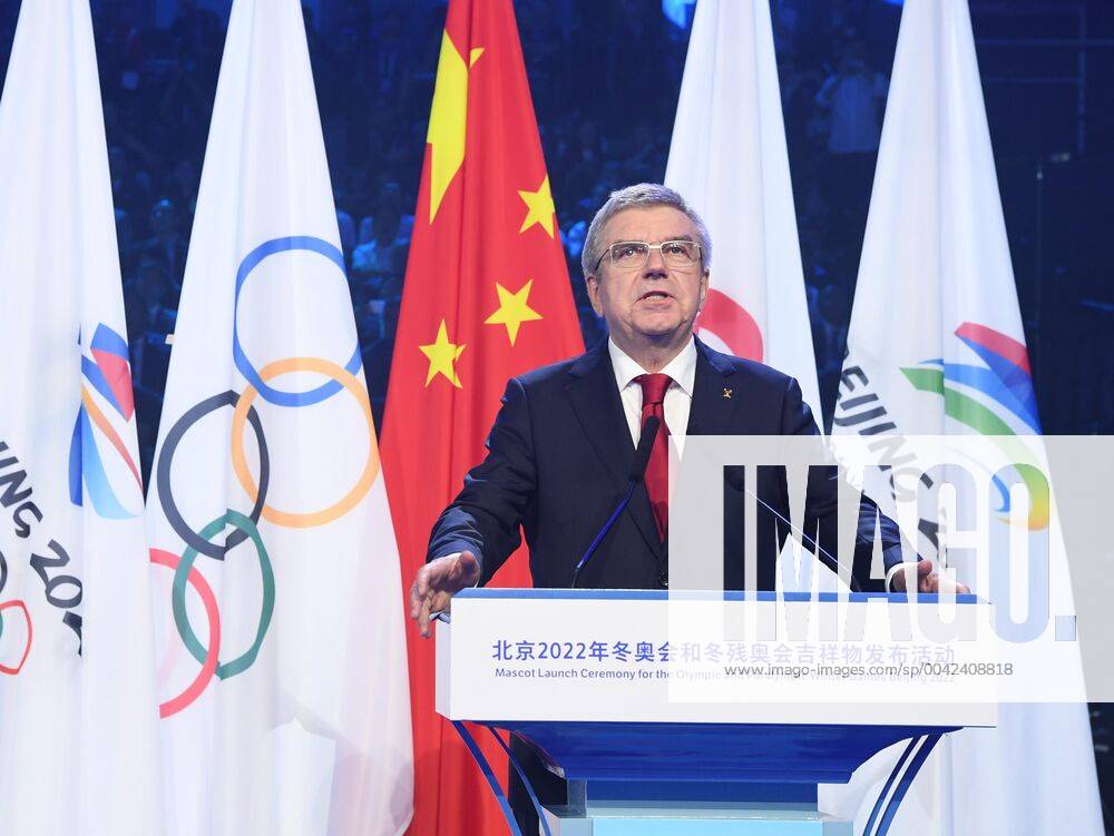 Maskottchen der Olympischen Winterspiele 2022 in Peking präsentiert (190917) -- BEIJING, Sept. 17, 2019 -- International Olympic Committee (IOC) president Thomas Bach addresses the 2022 Beijing Winter Olympic and Paralympic Games mascot launch ceremony in Beijing, capital of China, Sept. 17, 2019. ) (SP)CHINA-BEIJING-2022 WINTER OLYMPIC AND PARALYMPIC GAMES-MASCOTS-LAUNCH (CN) ShenxHong