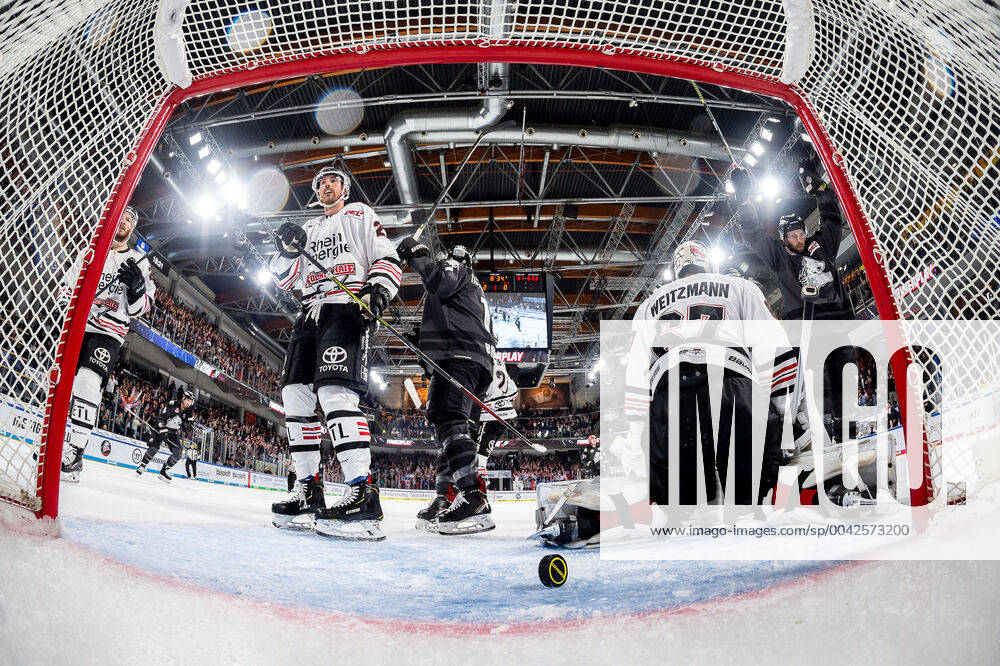 Eishockey - Saison 2019 2020 - DEL - 4. Spieltag: Thomas Sabo Ice Tigers - Kölner Haie - ThHa - 3:0 Torjubel Chris Brown (11, Thomas Sabo Ice Tigers ) Will Acton (41, Thomas Sabo Ice Tigers ) Hannibal Weitzmann (67, Kölner Haie, Koelner Haie ) traurig, enttäuscht
