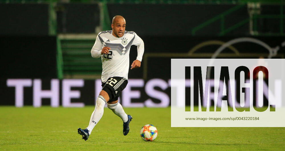 DFB-All-Stars vs Azzuri Legends, Sportpark Ronhof Fuerth, Fussball, im Bild: David Odonkor ( DFB All Stars)