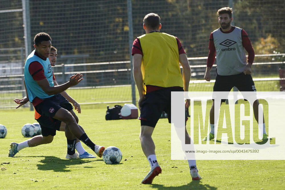 Fussball - 2. Fussball-Bundesliga - Saison 2019 2020 - 1. FC Nürnberg Nuernberg FCN Club - Training - - Soccer 2 Soccer Bundesliga Season 2019 2020 1 FC Nuremberg Nuremberg FCN Club, Deutschland, Nuernberg, Sportpark Valznerweiher - Besong DFL REGULATIONS PROHIBIT ANY USE OF PHOTOGRAPHS AS IMAGE SEQUENCES AND OR QUASI-VIDEO.