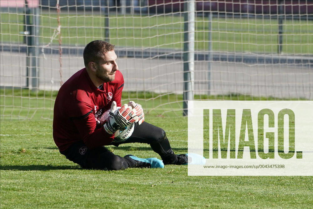 Fussball - 2. Fussball-Bundesliga - Saison 2019 2020 - 1. FC Nürnberg Nuernberg FCN Club - Training - - Soccer 2 Soccer Bundesliga Season 2019 2020 1 FC Nuremberg Nuremberg FCN Club, Deutschland, Nuernberg, Sportpark Valznerweiher - Andreas Lukse 30 DFL REGULATIONS PROHIBIT ANY USE OF PHOTOGRAPHS AS IMAGE SEQUENCES AND OR QUASI-VIDEO.