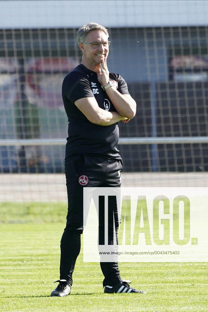 Fussball - 2. Fussball-Bundesliga - Saison 2019 2020 - 1. FC Nürnberg Nuernberg FCN Club - Training - - Soccer 2 Soccer Bundesliga Season 2019 2020 1 FC Nuremberg Nuremberg FCN Club, Deutschland, Nuernberg, Sportpark Valznerweiher - Damir Canadi, Trainer DFL REGULATIONS PROHIBIT ANY USE OF PHOTOGRAPHS AS IMAGE SEQUENCES AND OR QUASI-VIDEO.