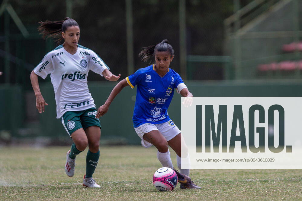 São José x Palmeiras VINHEDO, SP - 19.10.2019: SÃO JOSÉ X PALMEIRAS - Paulista Women& 39;s Football Cup - Sao Jose and Palmeiras draw 1-1 in the return game, the result leads Palmeiras to the decision against the Sao Paulo team. The match took place this Saturday morning, October 19, in Vinhedo. (Photo: Van Campos Fotoarena) x1816162x VanxCampos