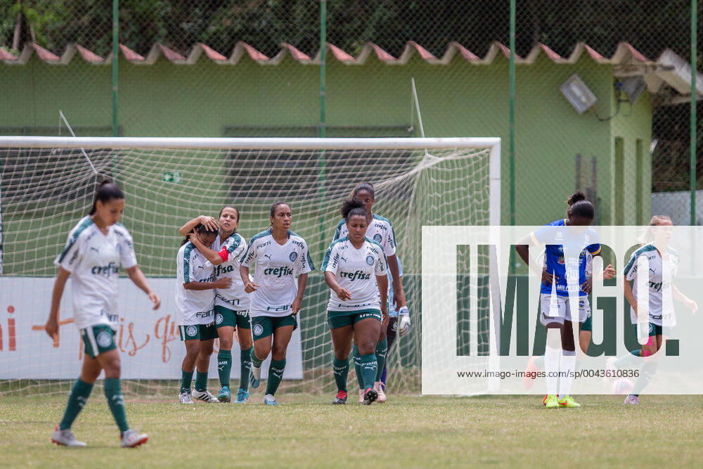 São José x Palmeiras VINHEDO, SP - 19.10.2019: SÃO JOSÉ X PALMEIRAS - Paulista Women& 39;s Football Cup - Sao Jose and Palmeiras draw 1-1 in the return game, the result leads Palmeiras to the decision against the Sao Paulo team. The match took place this Saturday morning, October 19, in Vinhedo. (Photo: Van Campos Fotoarena) x1816169x VanxCampos