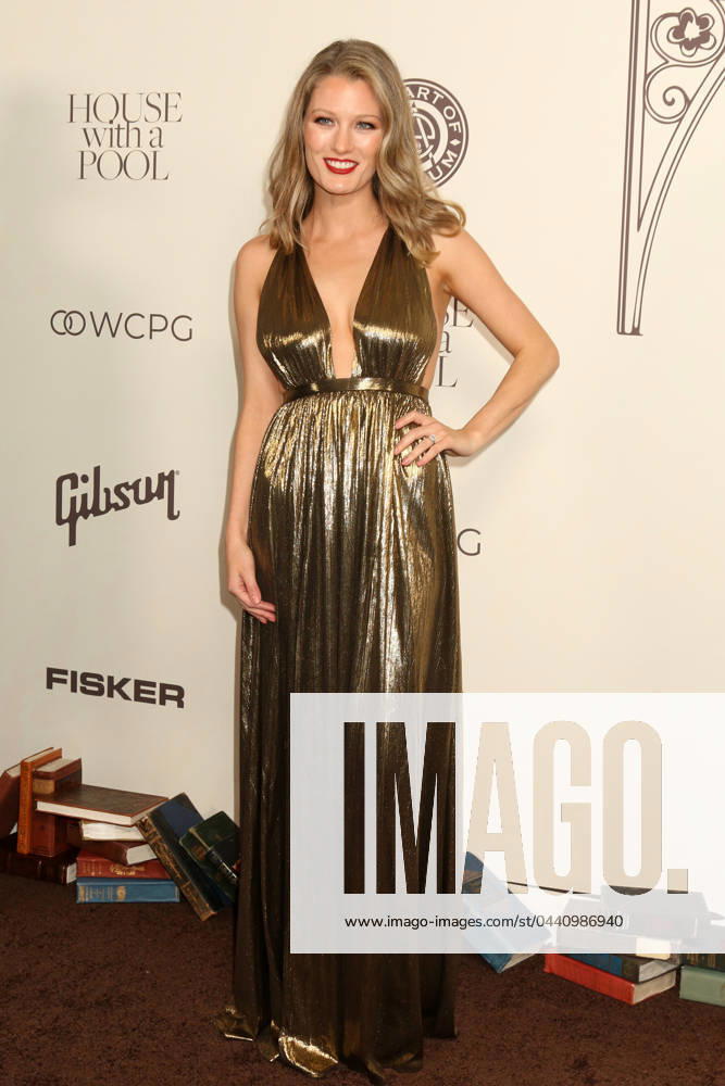 LOS ANGELES - JAN 6: Ashley Hinshaw at the 2024 Art of Elysium HEAVEN Gala at the Wiltern Theater on January 6, 2024 in Los Angeles, CA. Los Angeles USA - ZUMAnc22 20240106_zaa_nc22_335