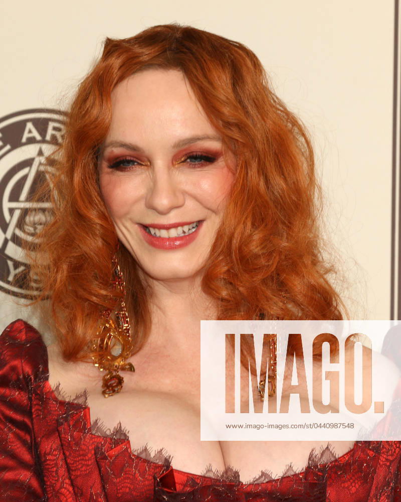 LOS ANGELES - JAN 6: Christina Hendricks at the 2024 Art of Elysium HEAVEN Gala at the Wiltern Theater on January 6, 2024 in Los Angeles, CA. Los Angeles USA - ZUMAnc22 20240106_zaa_nc22_319
