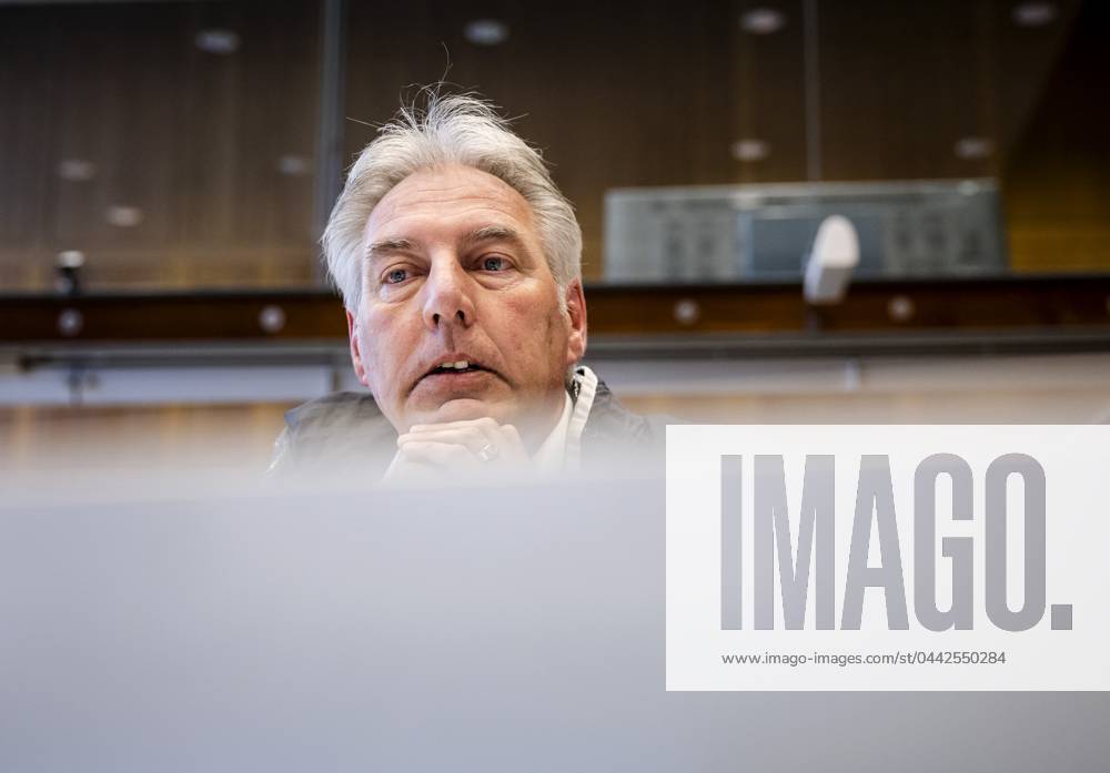 ARNHEM - Pegida leader Edwin Wagensveld in court, where he has objected to the area ban imposed on him by mayor Ahmed Marcouch. Wagensveld is not allowed to enter Arnhem for six months because he still wanted to burn a Koran despite an earlier ban on demonstrations. ANP SEM VAN DER WAL netherlands out - belgium out