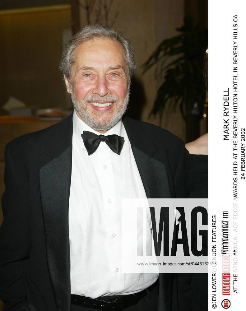 52ND ANNUAL ACE EDDIE AWARDS LA MARK RYDELL ARRIVING AT THE 52ND ANNUAL ACE EDDIE AWARDS HELD AT THE BEVERLY HILTON HOTEL IN BEVERLY HILLS CA 24 FEBRUARY 2002, Credit:JEN LOWERY Avalon 0542907395