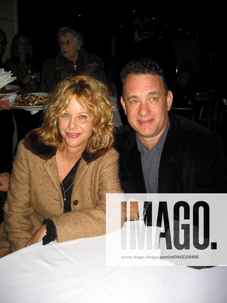 IMAGINARY FRIENDS AFTER PARTY NY MEG RYAN AND TOM HANKS ATTENDING THE AFTER PARTY FOR IMAGINARY FRIENDS AT GUSTAVINO S, NEW YORK CITY. 12 DECEMBER 2002. PICTURES . NO NEW YORK DAILY NEWS AND NO NEWSDAY. PLEASE. MANDATORY CREDIT FAILURE WILL INCUR DOUBLE FEES, Credit:Aubrey Reuben Avalon 0542993788