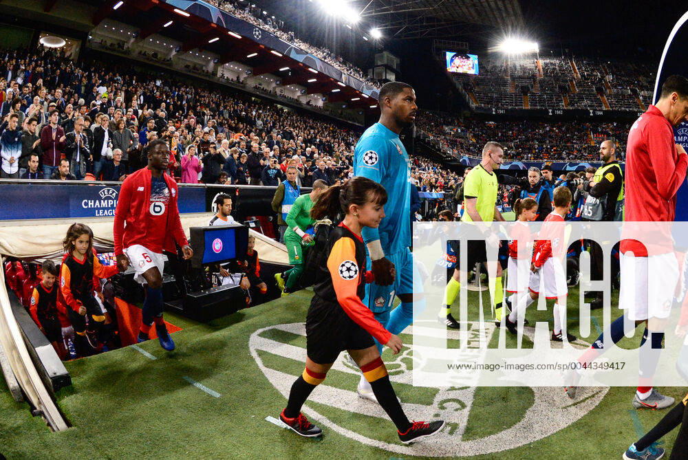 Presentation - Line up Mike Maignan ( 16 - LOSC ) FOOTBALL : Lille OSC vs Valencia CF - Champions League - Valence - 05 11 2019 FedericoPestellini Panoramic