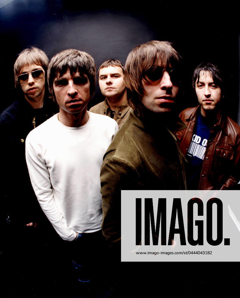 Oasis 2000 Credit : Restrictions : No NME . Shot For N.M.E. Oasis 2000 Credit : Restrictions : No NME . Shot For N.M.E. , Credit:Roger Sargent Avalon