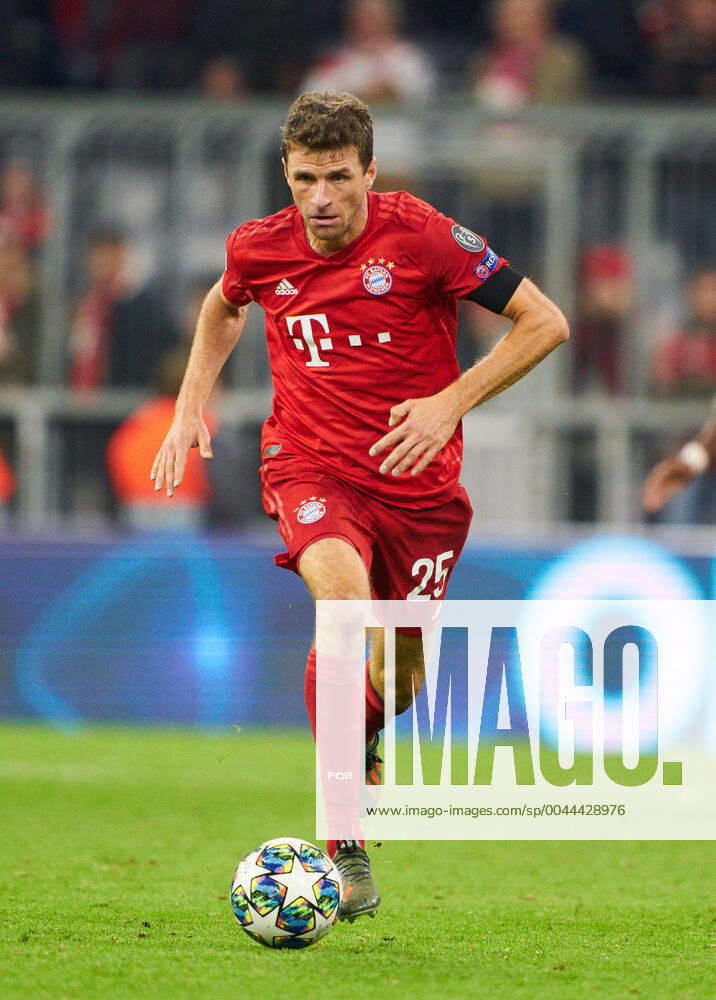 Champions League, Munich-Piraeus, Munich November 6, 2019. Thomas MUELLER, MÜLLER, FCB 25 FC BAYERN MUNICH - OLYMPIACOS PIRAEUS 2-0 UEFA Football Champions League , Munich, November 06, 2019, Season 2019 2020, group stage ,group B, FCB, Reds, Bavaria, München