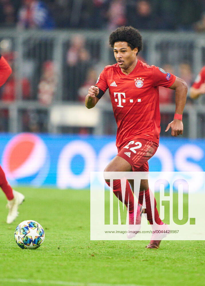 Champions League, Munich-Piraeus, Munich November 6, 2019. Serge GNABRY, FCB 22 FC BAYERN MUNICH - OLYMPIACOS PIRAEUS 2-0 UEFA Football Champions League , Munich, November 06, 2019, Season 2019 2020, group stage ,group B, FCB, Reds, Bavaria, München