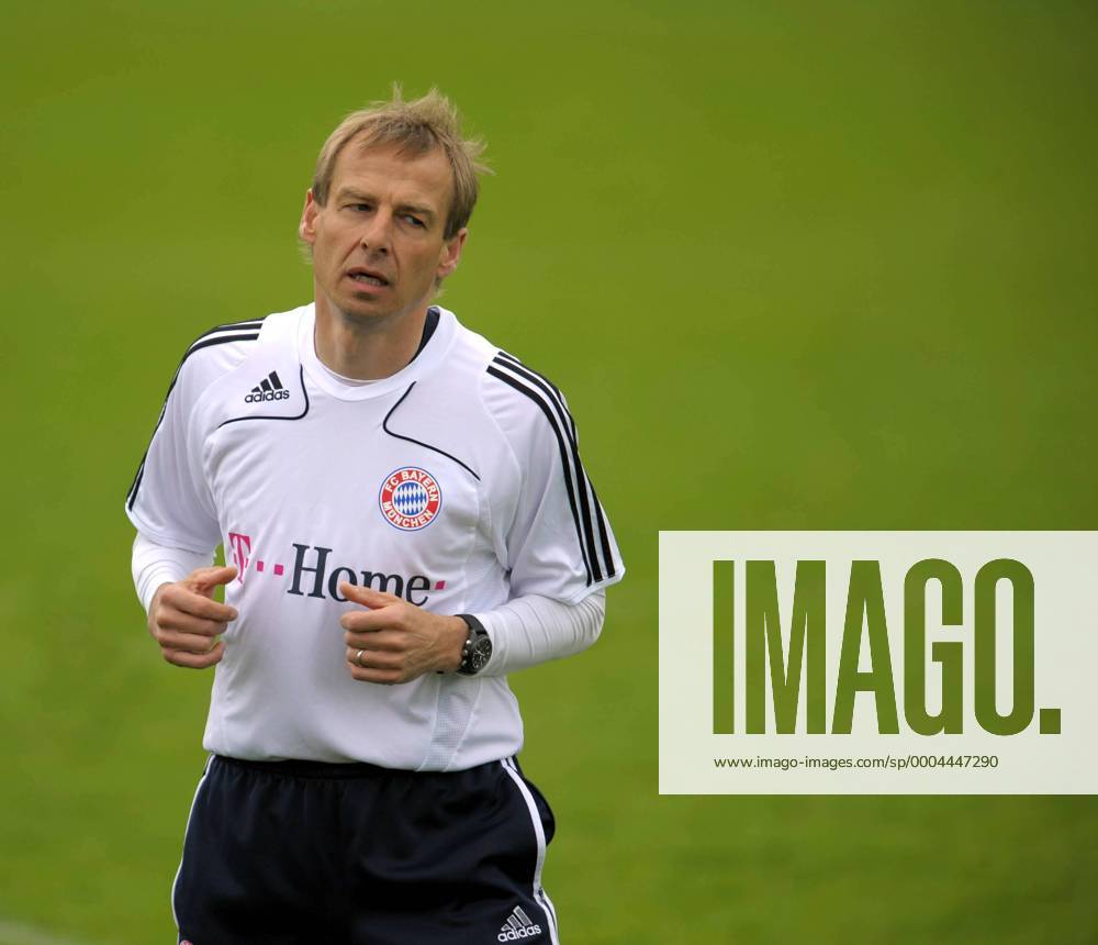 Trainer Jürgen Klinsmann (Bayern) Fußball 1. BL Herren Saison 2008 2009, FC Bayern München, Training Einzelbild München