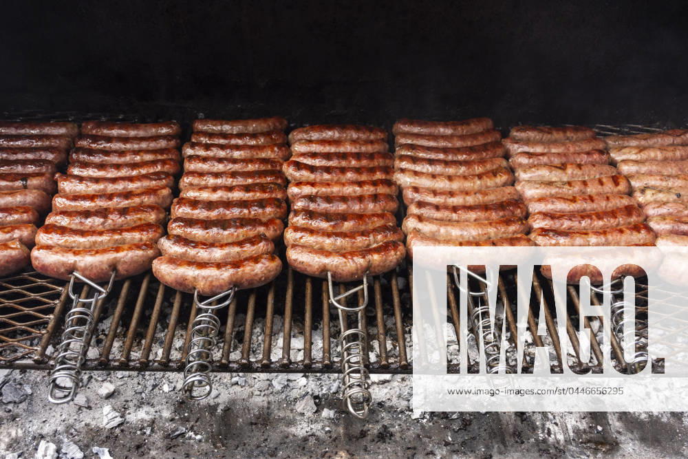 Sausage barbecue for choripans in La Boca, Buenos Aires Buenos Aires, Buenos Aires, Argentina R_GNUJ240416CA-1403862-01