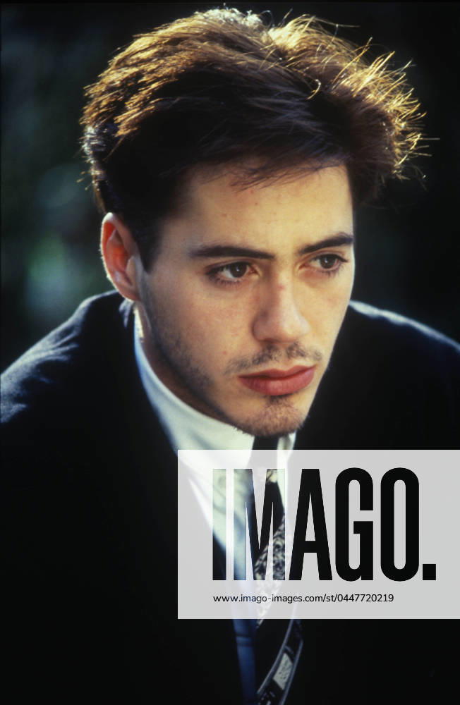 ROBERT DOWNEY JR AT PHOTO SHOOT IN HOLLYWOOD, CALIFORNIA. FEBRUARY 1988. ROBERT DOWNEY JR AT PHOTO SHOOT IN HOLLYWOOD, CALIFORNIA. FEBRUARY 1988. ,