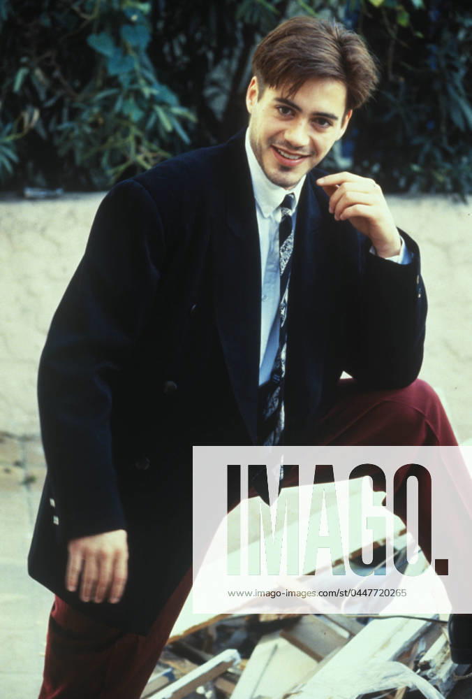 ROBERT DOWNEY JR AT PHOTO SHOOT IN HOLLYWOOD, CALIFORNIA. FEBRUARY 1988. ROBERT DOWNEY JR AT PHOTO SHOOT IN HOLLYWOOD, CALIFORNIA. FEBRUARY 1988. ,